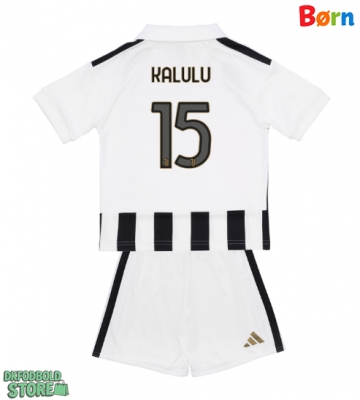 Juventus Pierre Kalulu #15 Replika Babytøj Hjemmebanesæt Børn 2026-27 Kortærmet (+ Korte bukser)